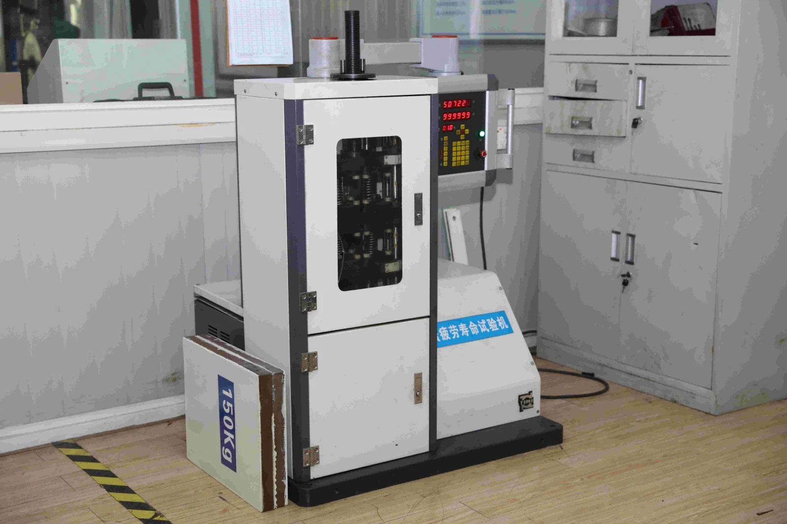 Lab equipment (15).jpg